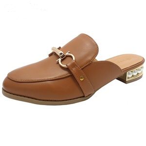 15 ✨Brown mules✨ Pearled heel PU leather